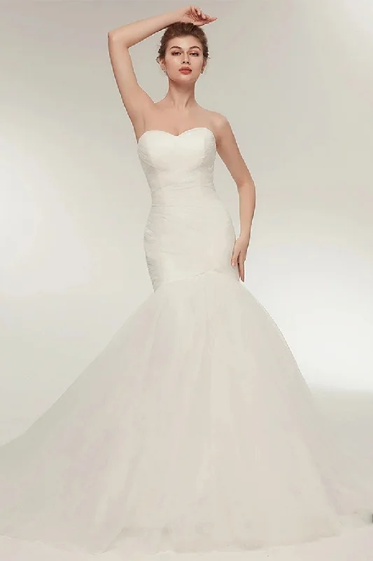 Mermaid Sweetheart White Tulle Wedding Dress with Appliques